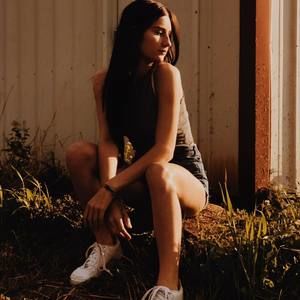 Meet your Posher, Chloe